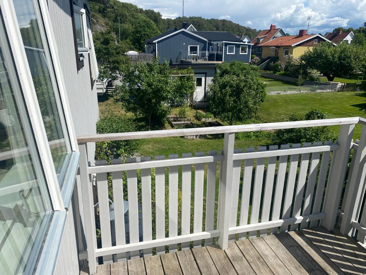 Cheerful Three Room Villa At Stroemstad City Center Esterno foto